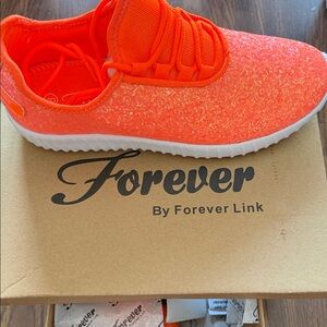 Forever Link Women’s Bright Orange Sneakers size 8